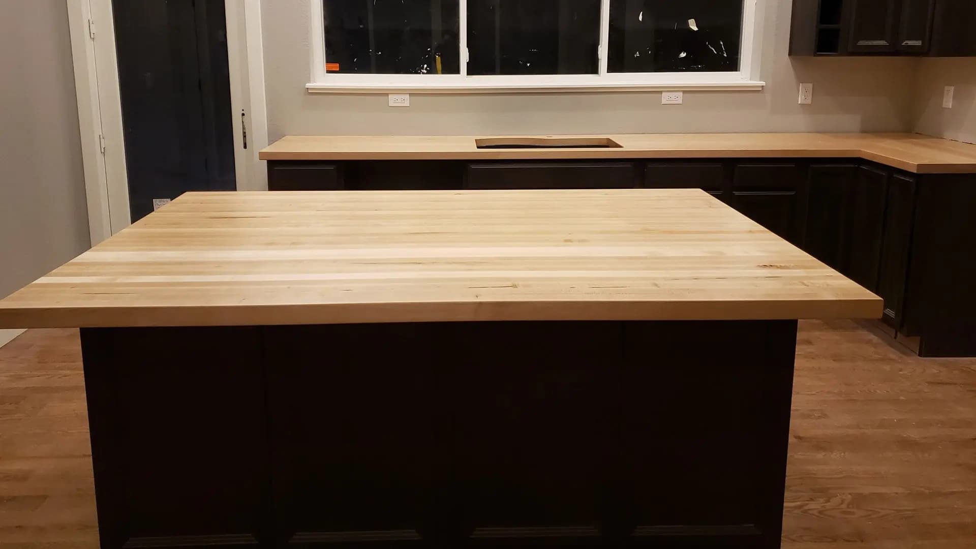 a table kitchen with a window